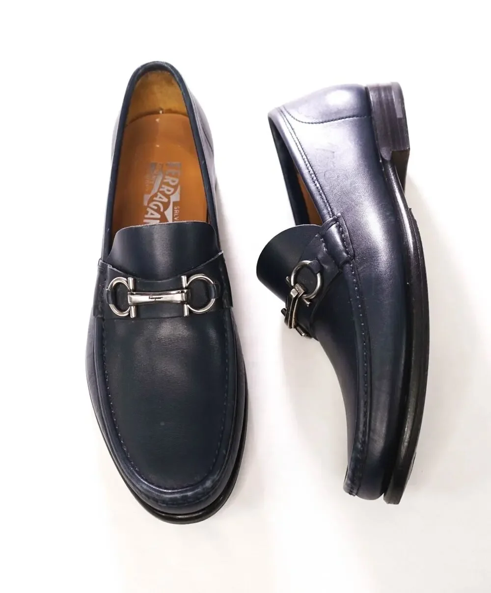 $850 FERRAGAMO - 